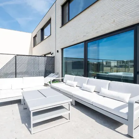 Tatil Evi Brand New 3br House With Garden In Mariakerke