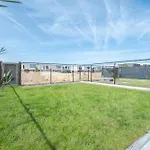 Brand New 3br House With Garden In Mariakerke Сasa de vacaciones