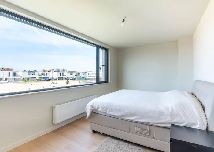 Дом отдыха Brand New 3br House With Garden In Mariakerke