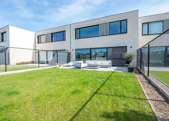 Дом отдыха Brand New 3br House With Garden In Mariakerke *